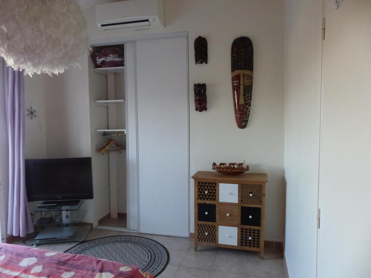 Logement Zen Sur La Colline Aux Mimosas Hyères Esterno foto